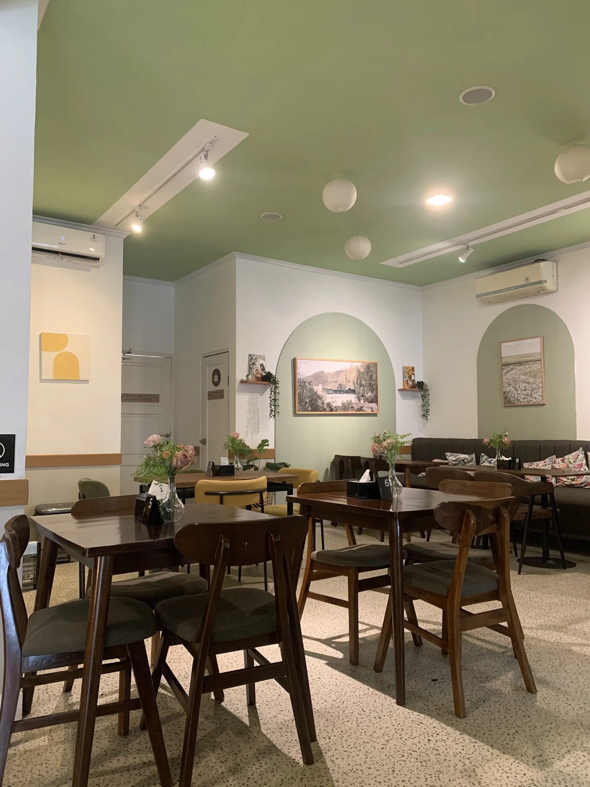 人均不到50k，蛋糕全场无雷，这家店凭什么藏这么深？ 4