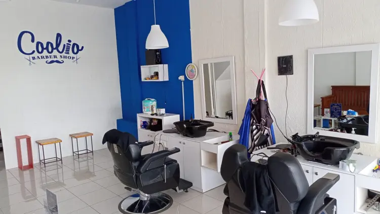 Coolio Barbershop - Gunung Anyar Sawah 1