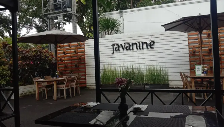 Javanine Resto 4