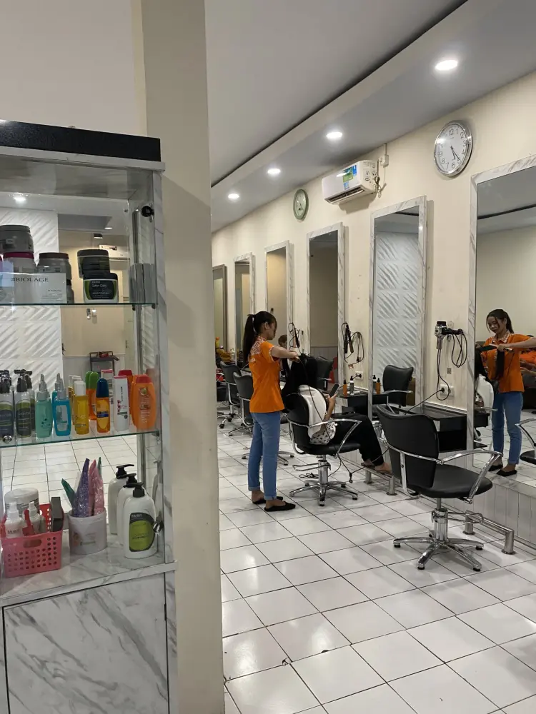 Young-Fa Salon Lamongan 1