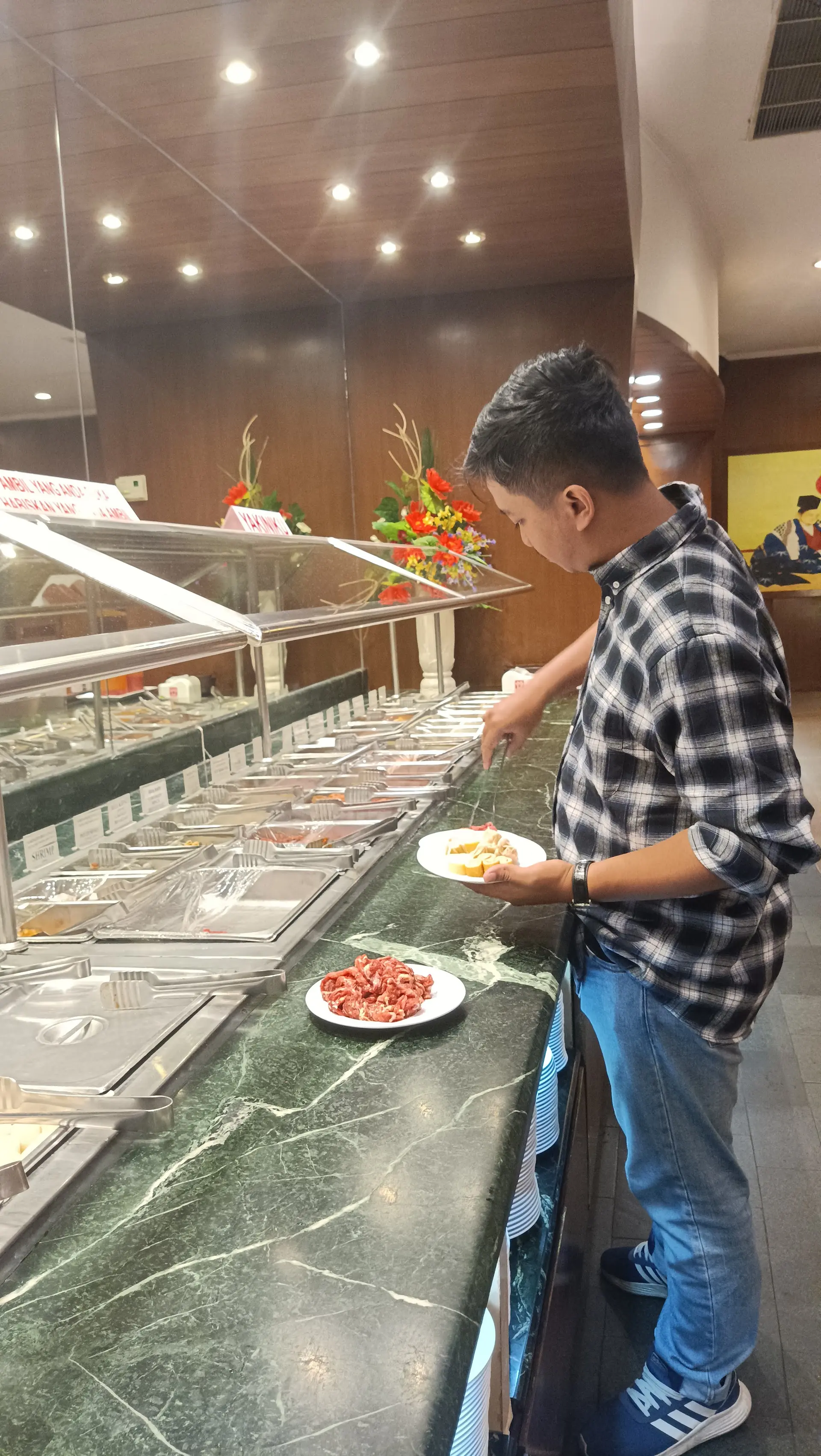 200 ribu per orang cuma buat daging olahan? Hanamasa, pelopor buffet Surabaya, masih mantap? 2