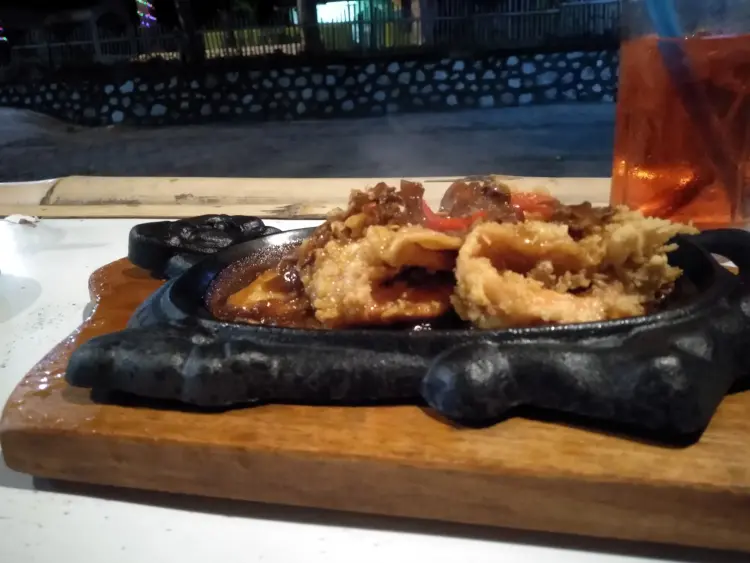 Rumah Makan Tlogo Roso 3