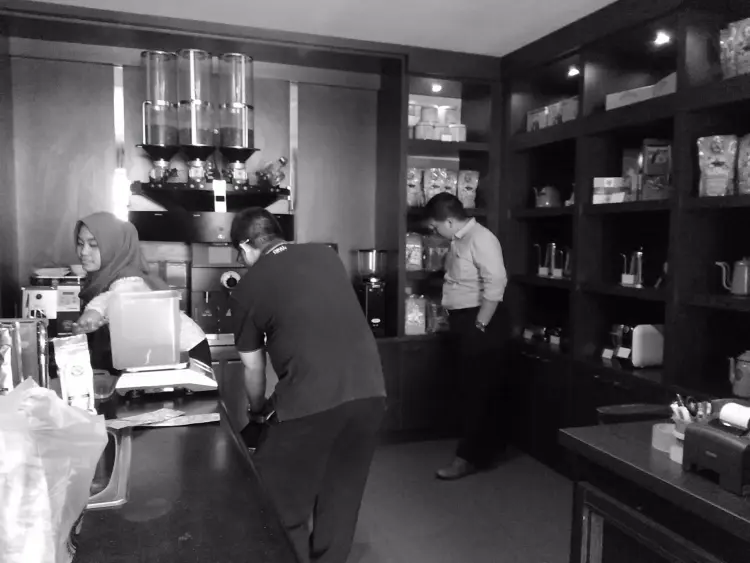 Opal Coffee Roastery 3