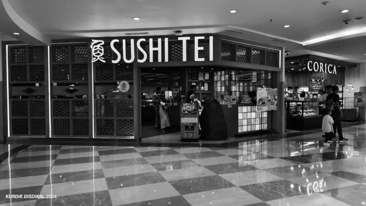 Sushi Tei Galaxy Mall 1