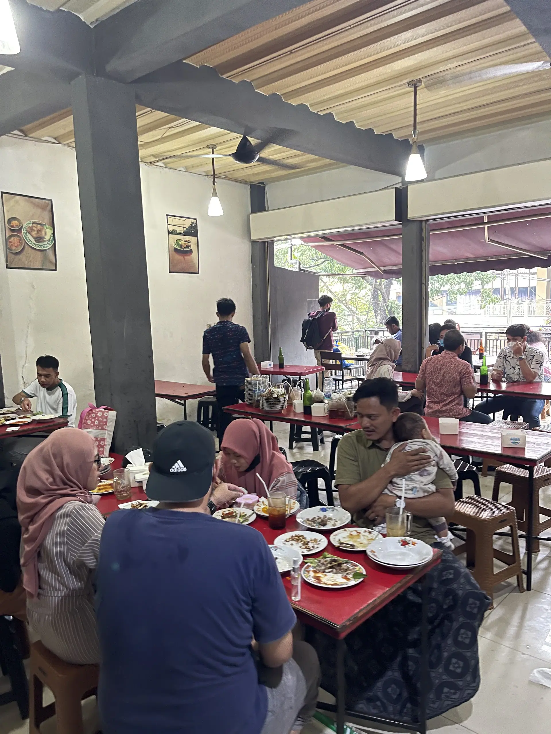 Fried Duck Under ¥10 Per Person: So Delicious, I Forgave the Mess! 2