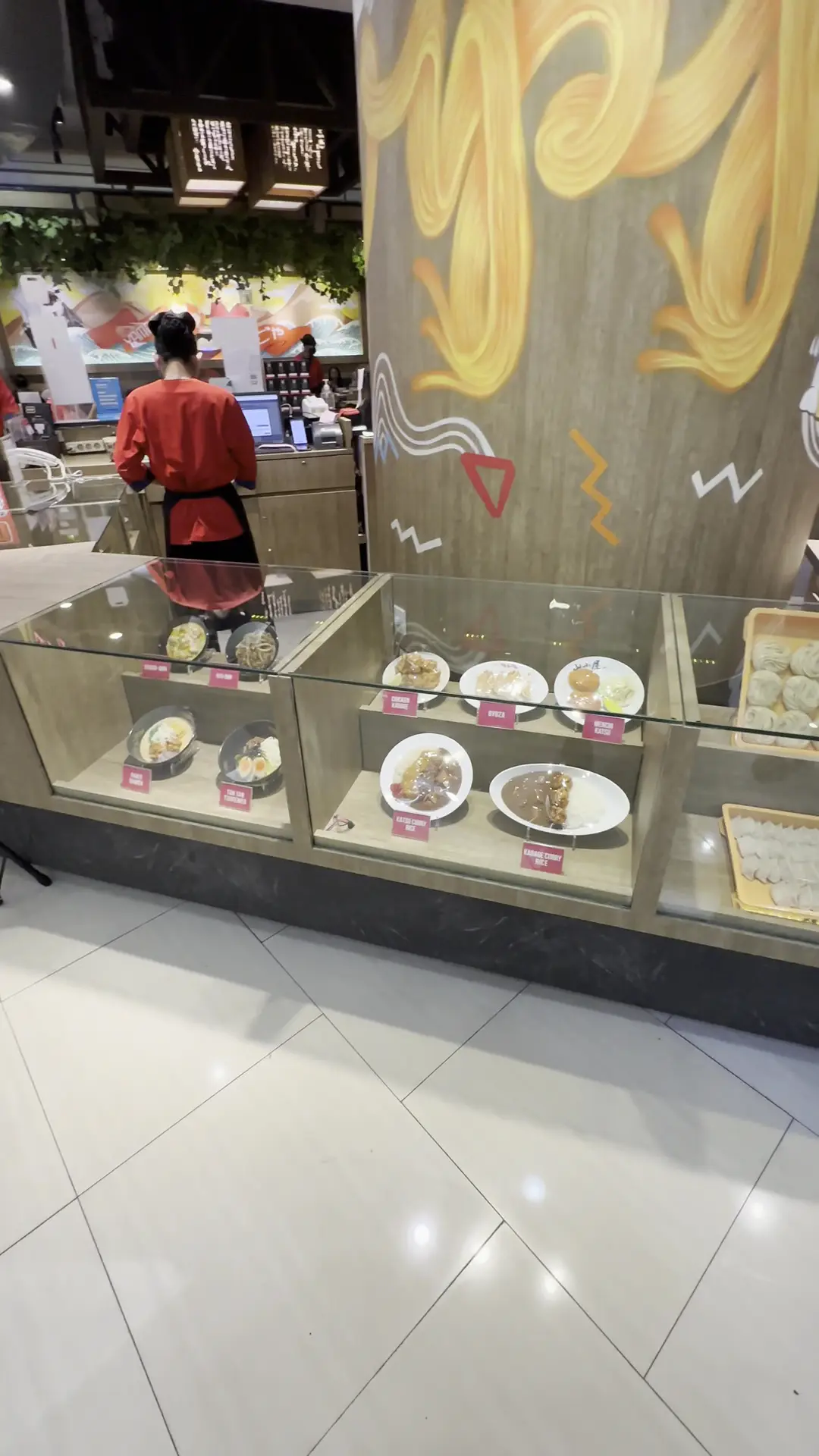 Ramen Surabaya paling top? Rasa Mantap, tapi pelayanannya aku bakal makasih banget deh. 2