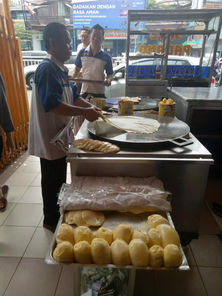 Habis 110 ribu buat makan gini doang, resto Padang legendaris Jakarta ini beneran mantap atau cuma jual nama?