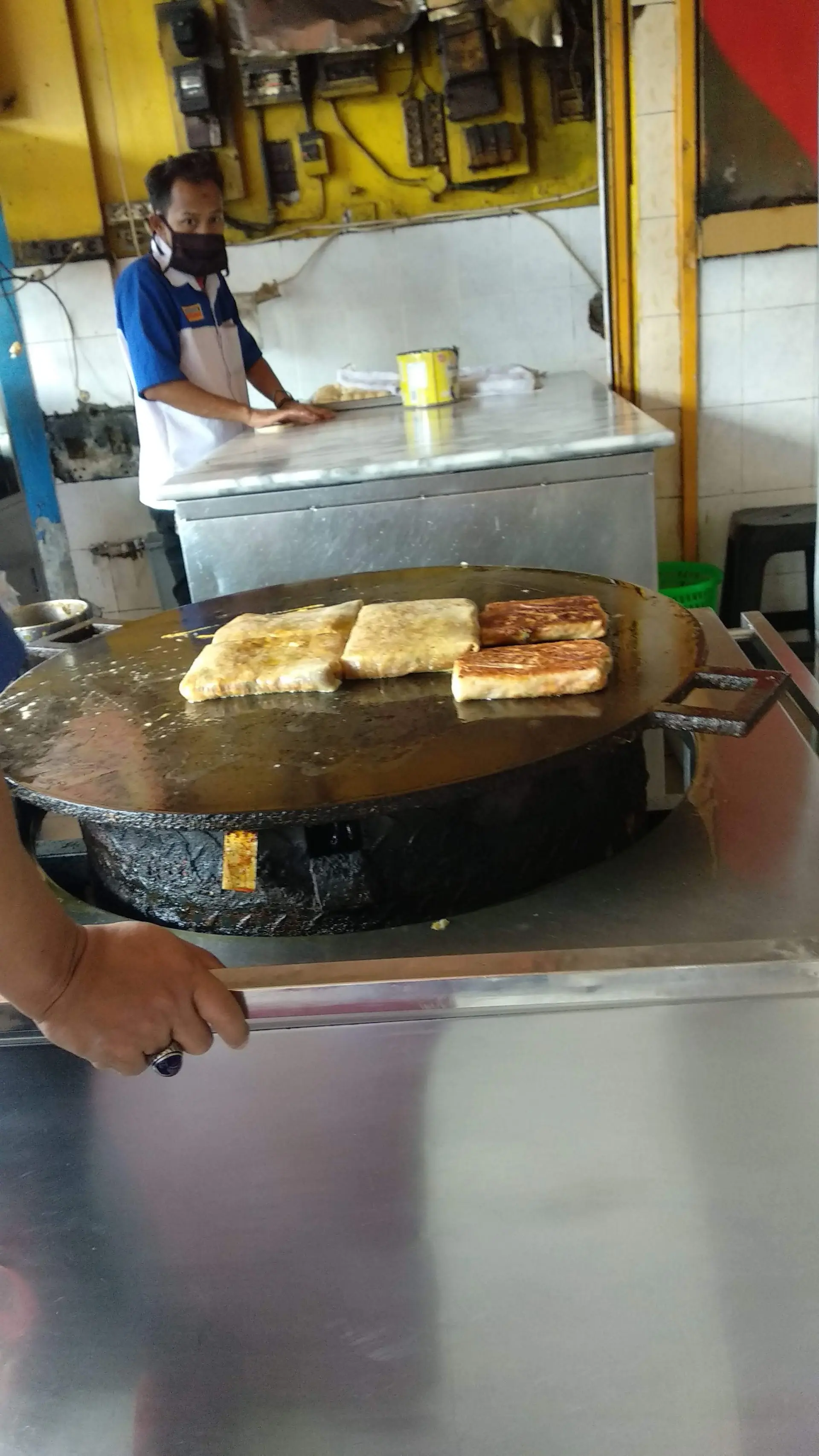 Habis 110 ribu buat makan gini doang, resto Padang legendaris Jakarta ini beneran mantap atau cuma jual nama? 8