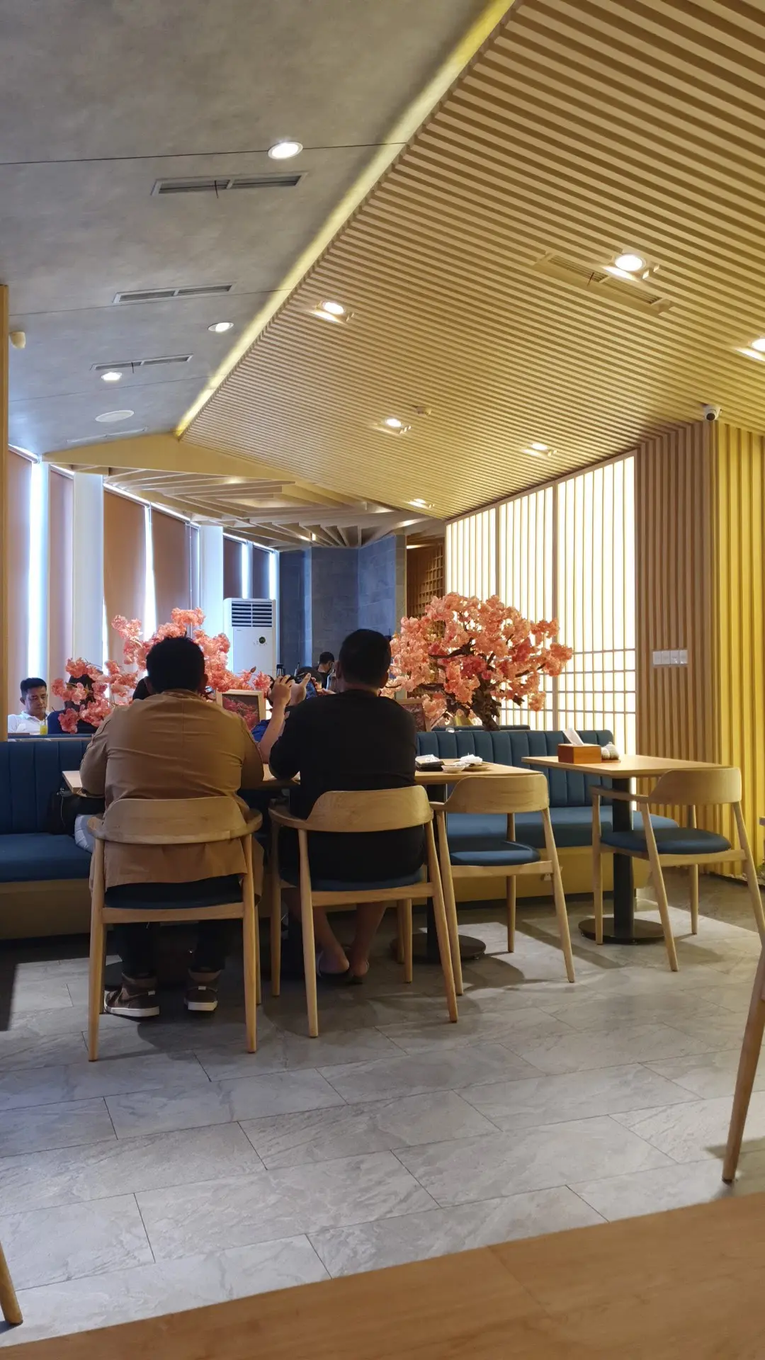 Makassar's Robot Sushi: Mantap or a Rip-off? 2