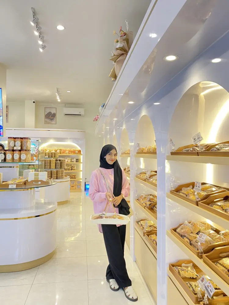 Monica & Loren Bakery 9