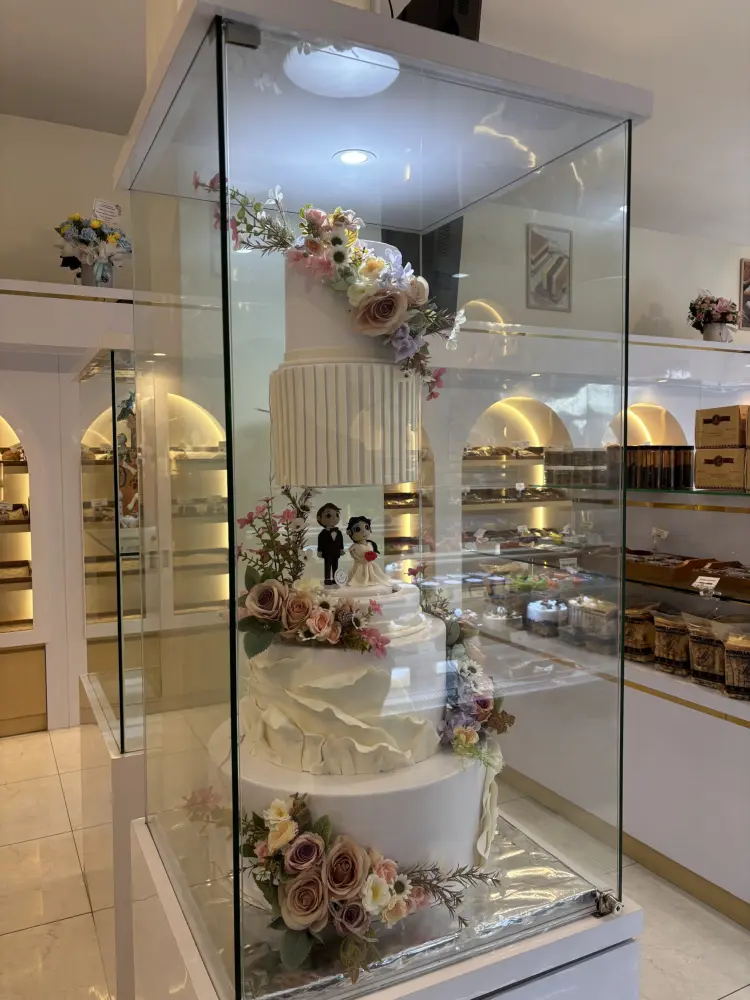 Monica & Loren Bakery 10