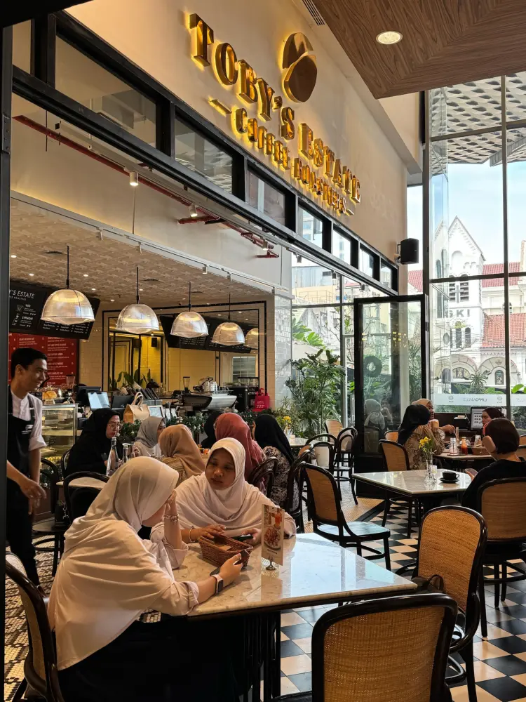 Toby's Estate Sun Plaza 9