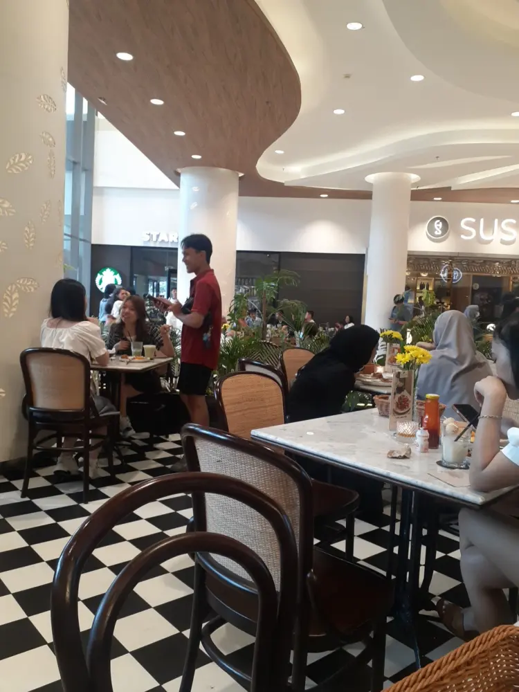 Toby's Estate Sun Plaza 5