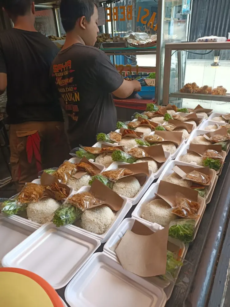 Ayam & Bebek 46 Solo 5