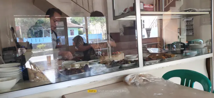 Soto betawi bang udin 2 cibeusi jatinangor. 2