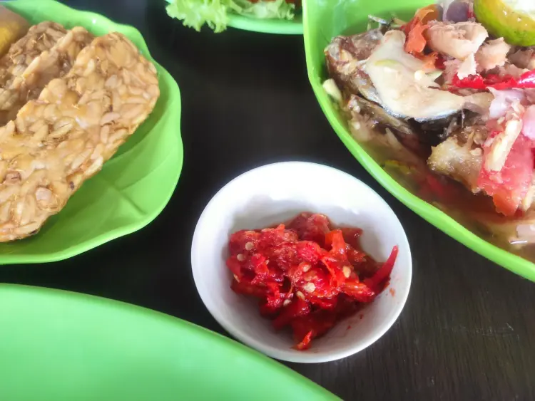 Rumah Makan Dapoer Incess 6