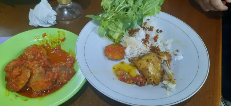 Rumah Makan Dapoer Incess 3