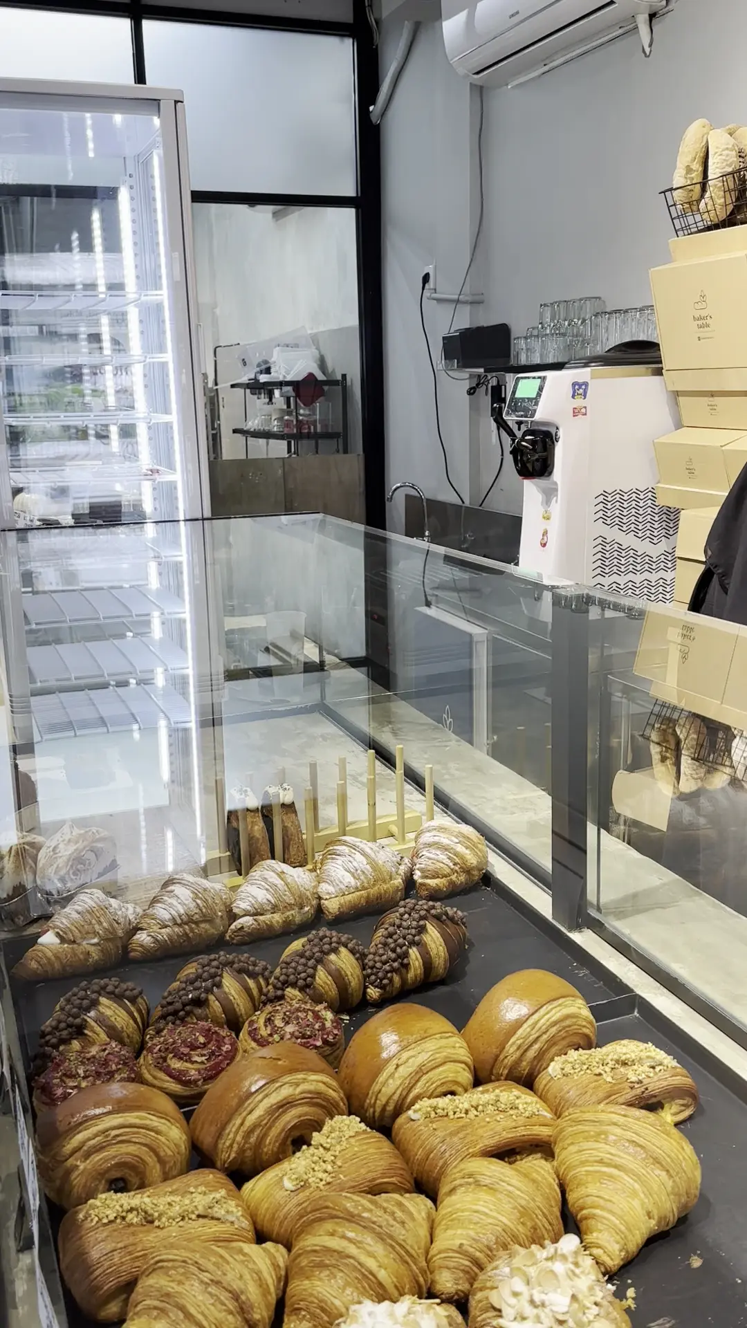 4.9 Stars on Google, But I Got a Cold Main Course? An Honest Review of This Viral Medan Spot. 4