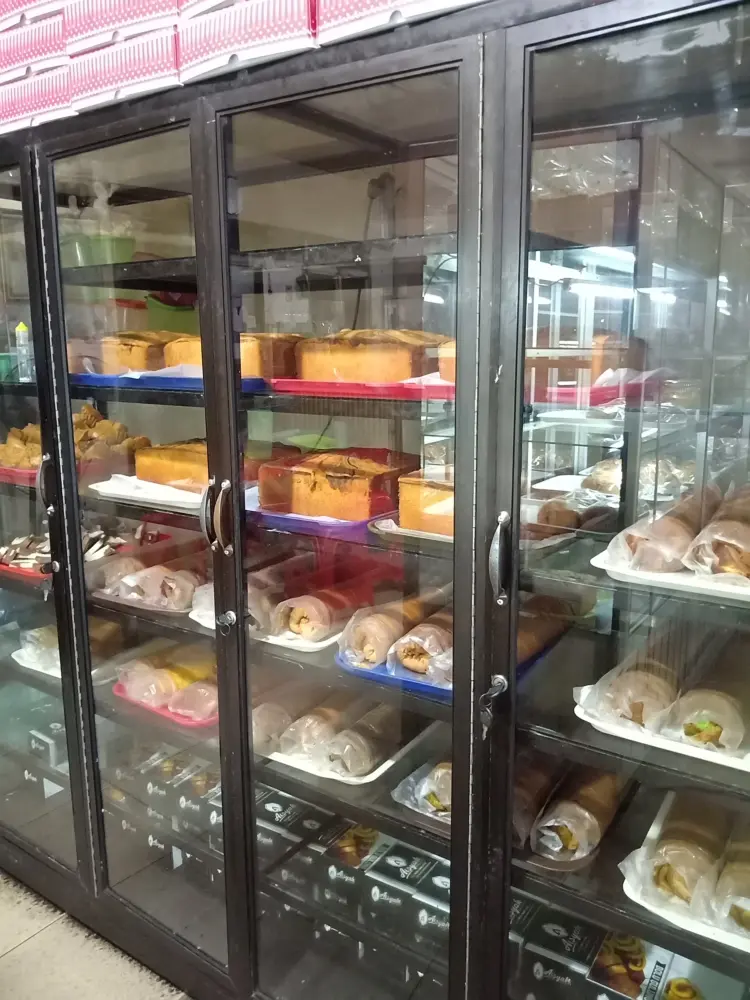 Aisyah Bakery And Cake / Rumah Makan Aisyah 8