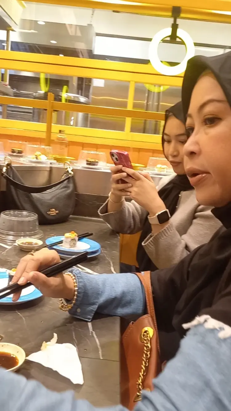 Okinawa sushi pakuwon mall 8