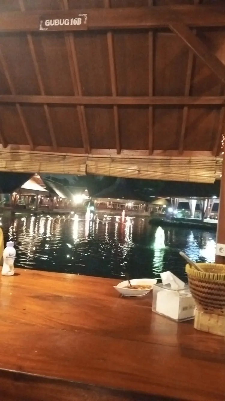 Gubug Makan Mang Engking Pondok Cabe 7