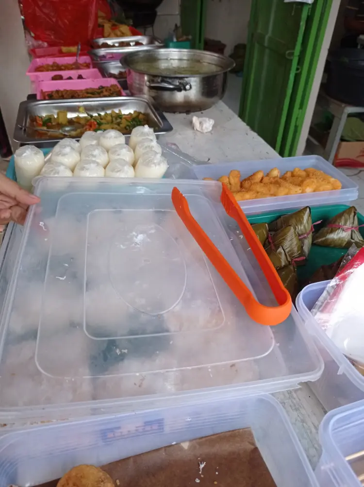 Nasi pecel ndesoo sebelah R Store 7
