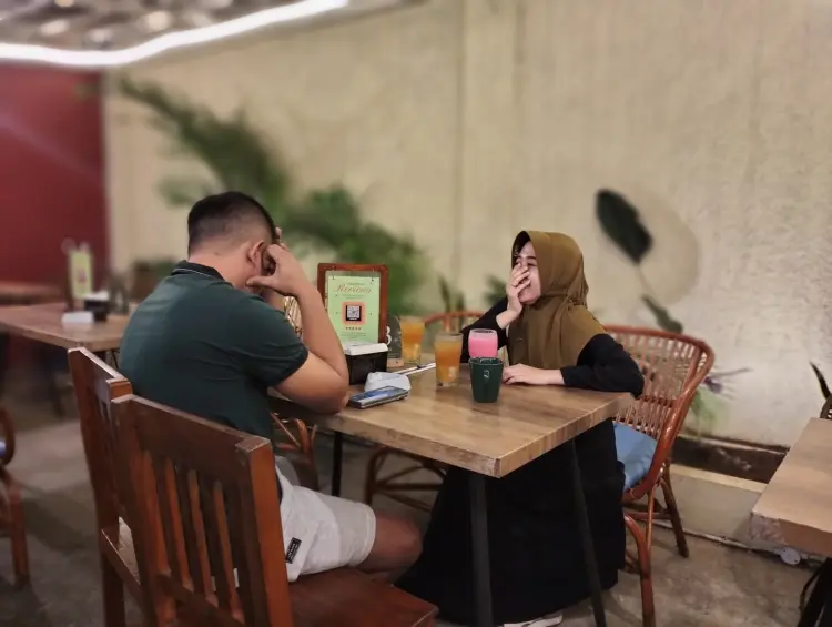 Eiffel Ramen and Resto 3