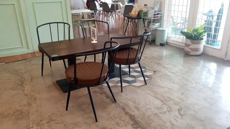 Kupinami Cafè & Resto 10