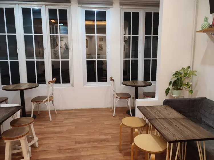 Kupinami Cafè & Resto 5