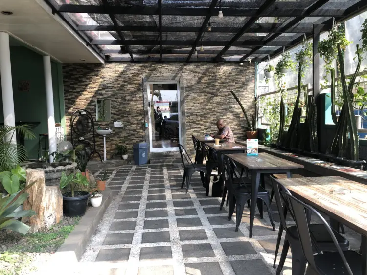 Kupinami Cafè & Resto 3