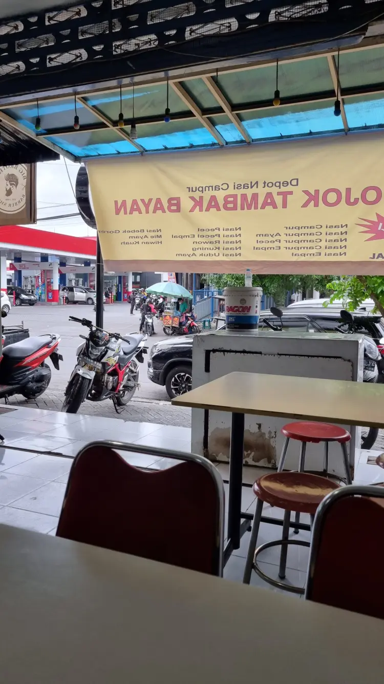 Depot Nasi Campur "Pojok Tambak Bayan" 6