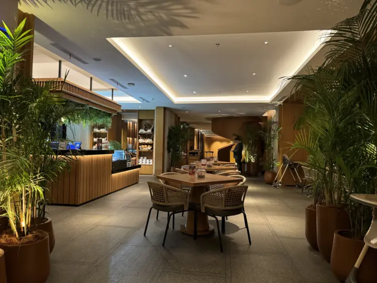 Populico Cafe & Bakery Alam Sutera 9