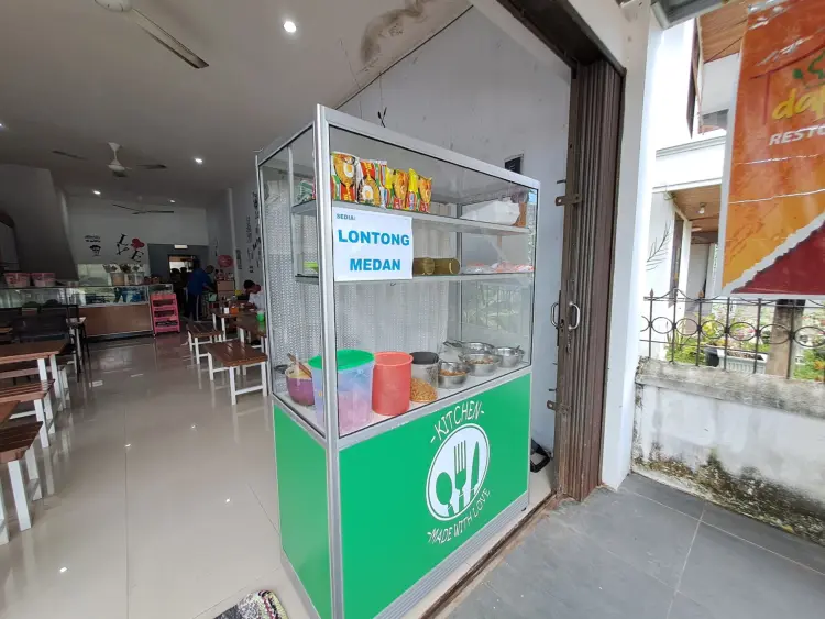 Dapur KR-Cafe and Resto 3