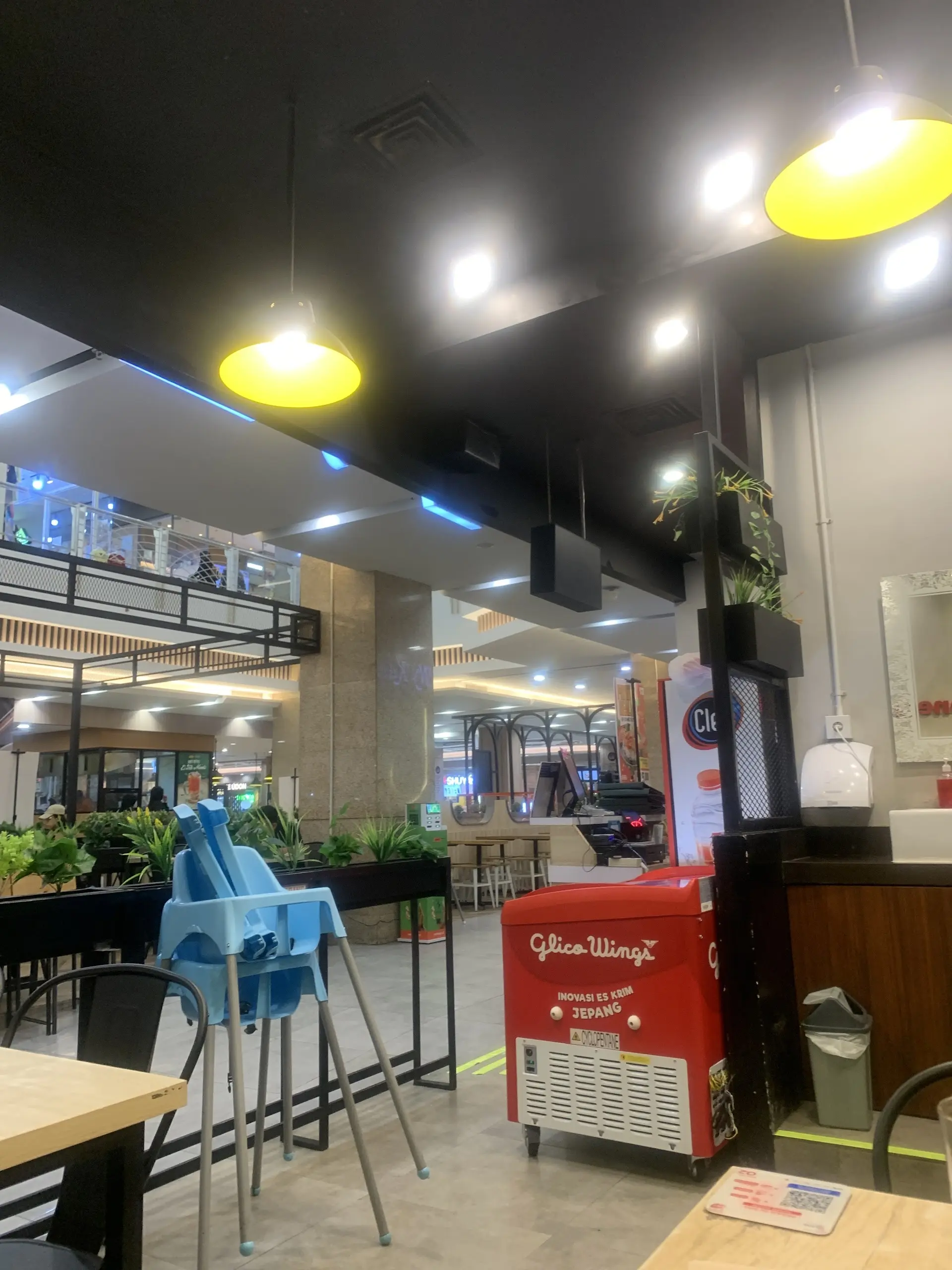 Who says malls have no good food? Surabaya's 4.9-star amazing spot blew me away! 4