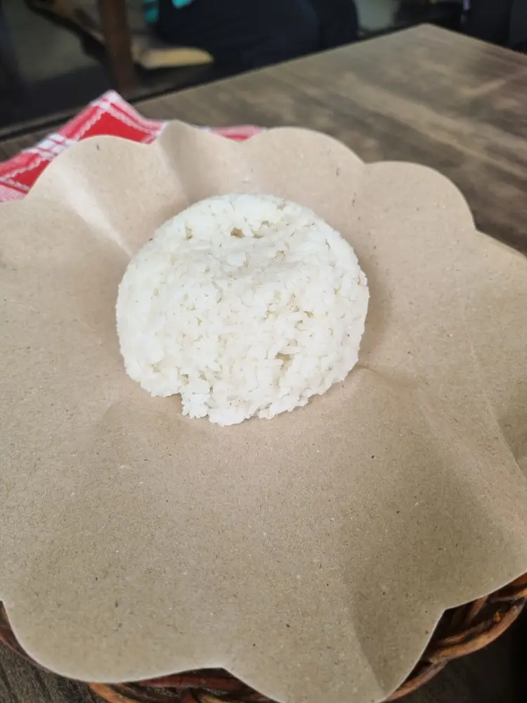 Warung Lesehan "Yuk Pah" 7