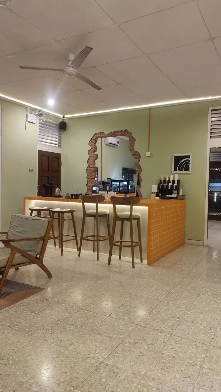 Maplewood Coffee & Eatery 5