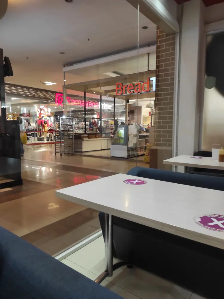 Solaria Plaza Cibubur 10