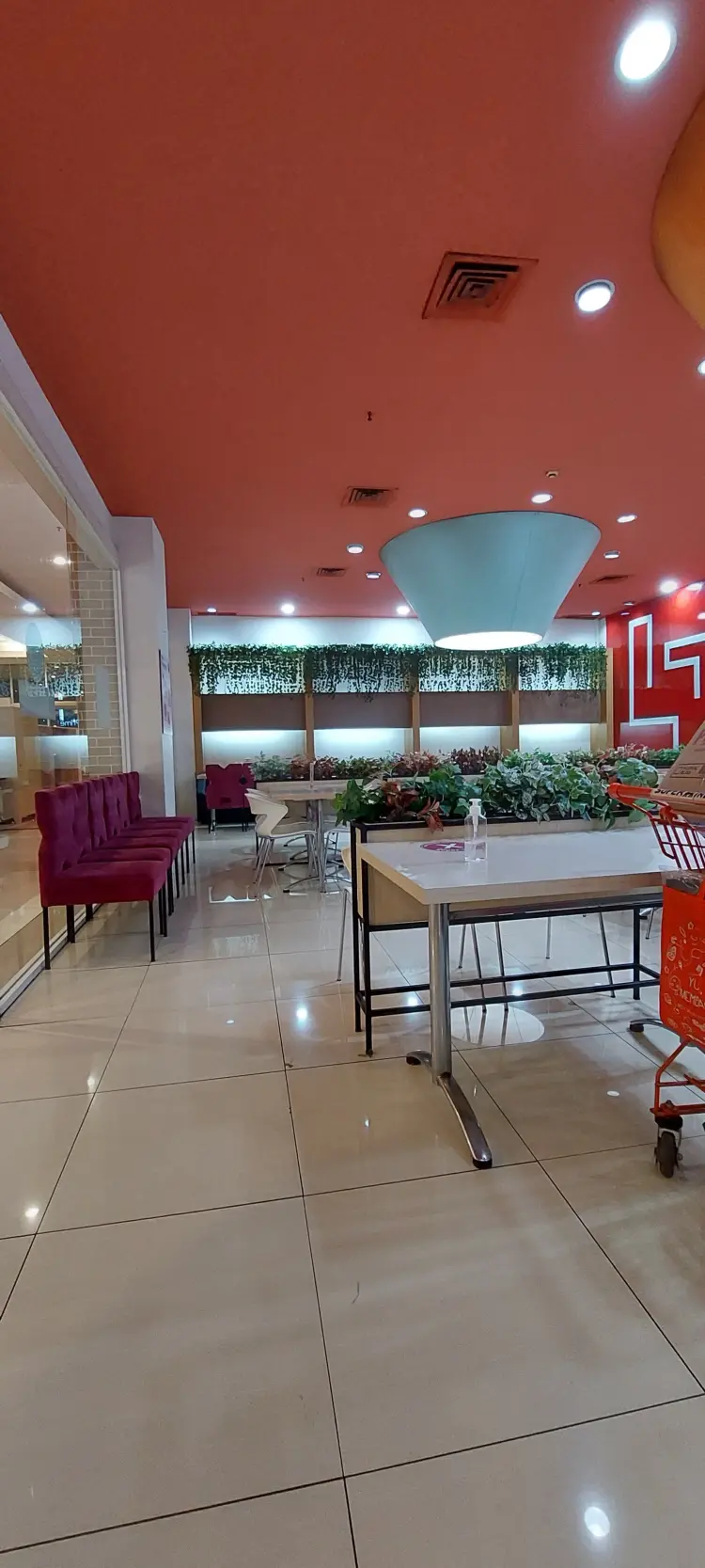 Solaria Plaza Cibubur 4