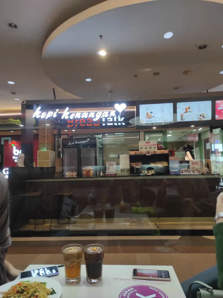 Solaria Plaza Cibubur 8