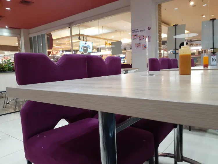 Solaria Plaza Cibubur 6