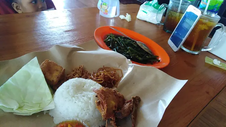 Ayam penyet Surabaya - Cilowa 8
