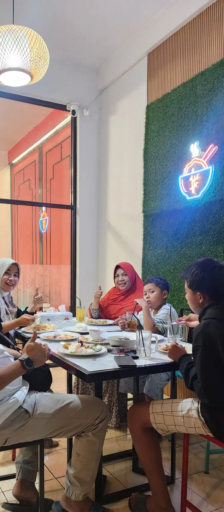 Zhu Wan Chinese Food Resto & Cafe 9