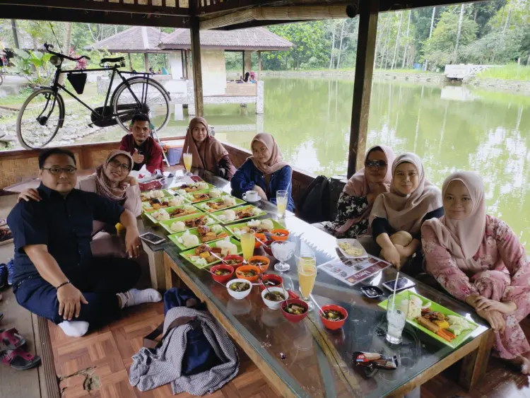 Resto Danau Aldepos 1