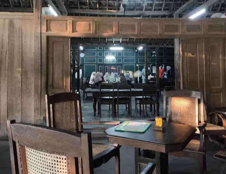 Waroeng Kopi Klotok 6