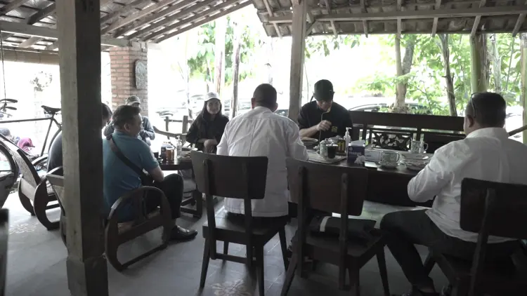 Waroeng Kopi Klotok 4