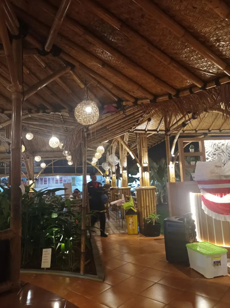 Google's 4.7 stars, a 2-hour queue… I tried this mega-restaurant in Bogor for you