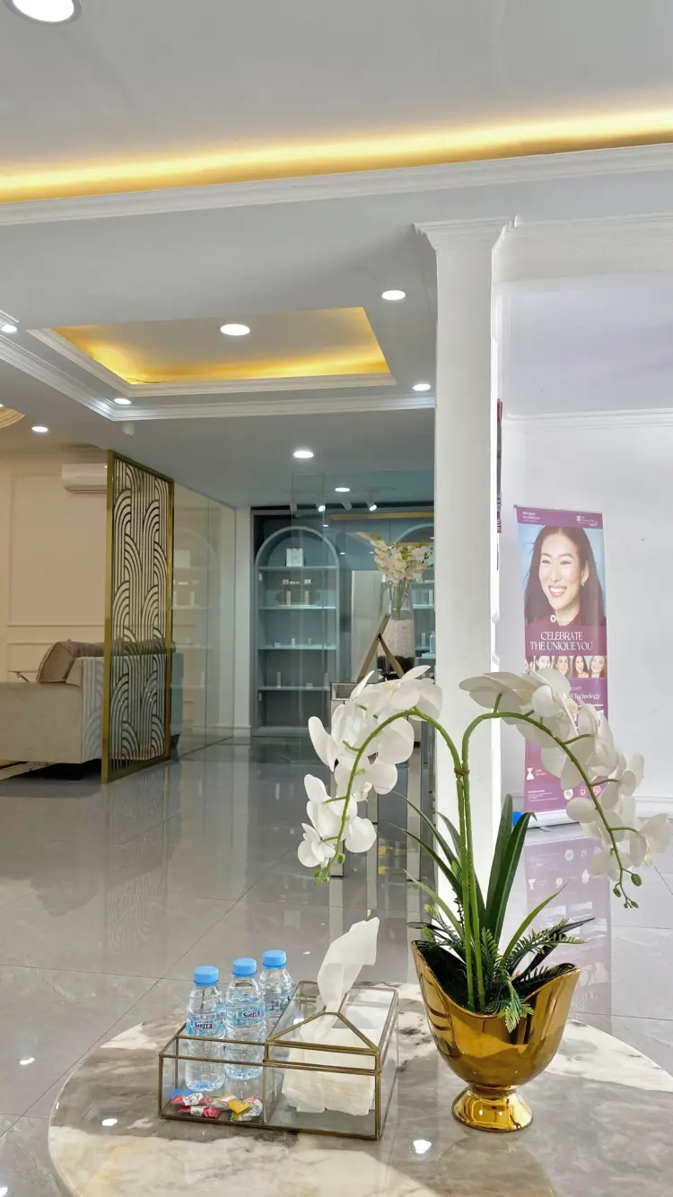 Klinik Bedah Plastik Bandung The Clinic Beautylosophy DAGO Bandung (Plastic Surgery and Aesthetic Center) 1