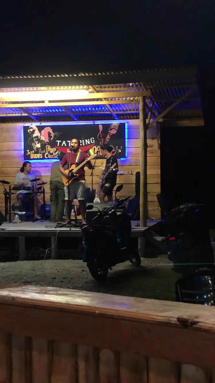 TaTaring Coffee & Resto 4