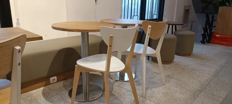 Noon Cafe Eatery Coworking 3