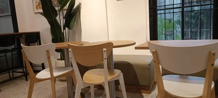 Noon Cafe Eatery Coworking 7